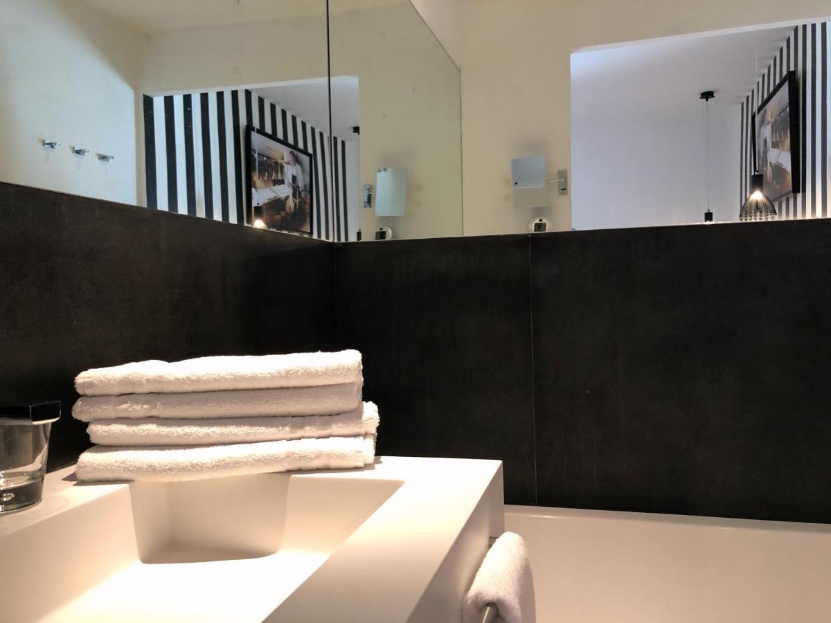 Le Pre Du Moulin - Maison Alonso - Hotel & Restaurant Serignan-du-Comtat ภายนอก รูปภาพ