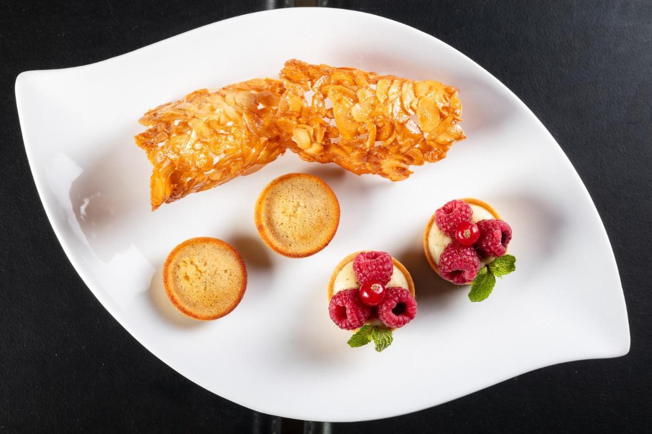 Le Pre Du Moulin - Maison Alonso - Hotel & Restaurant Serignan-du-Comtat ภายนอก รูปภาพ