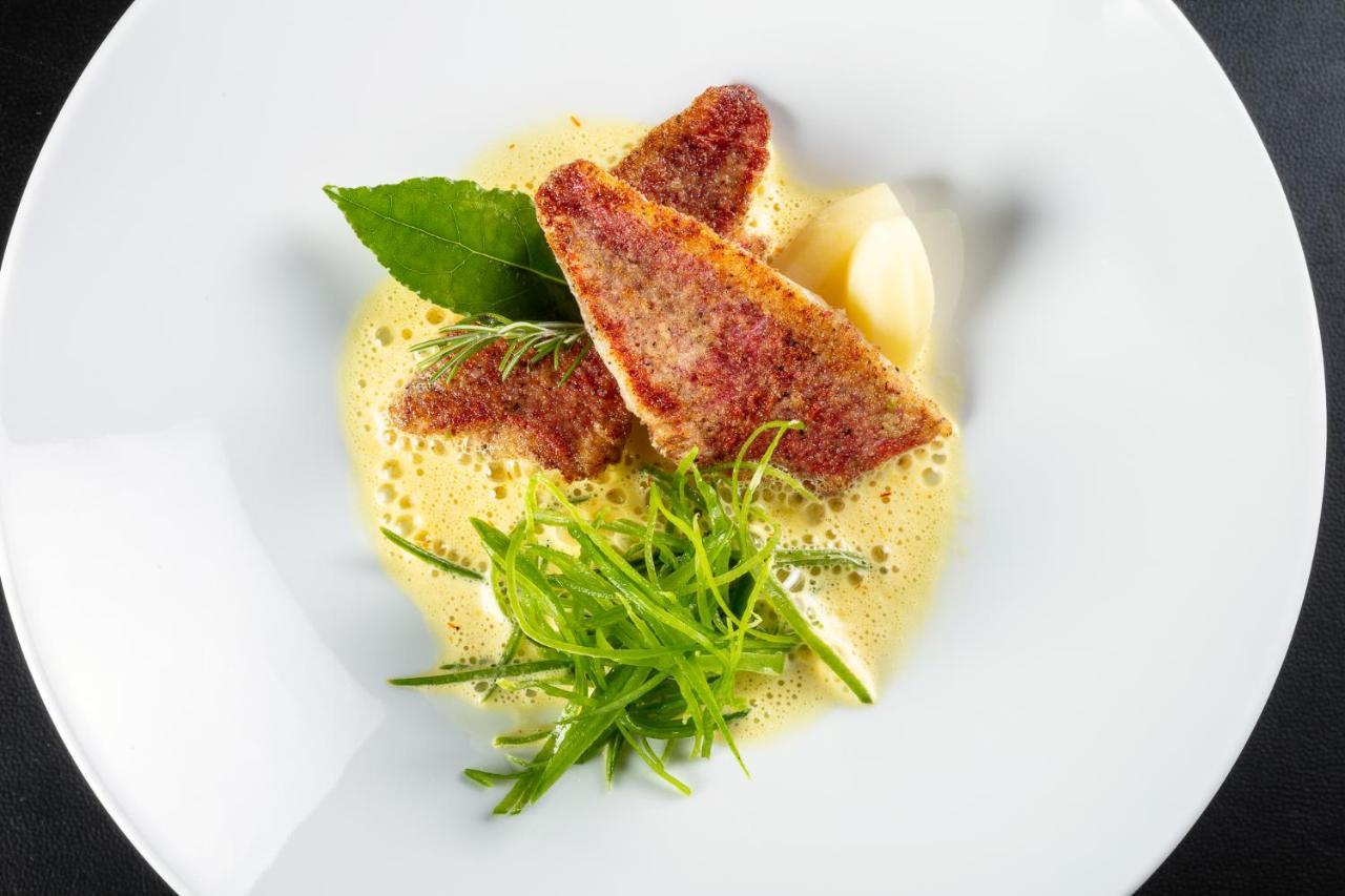 Le Pre Du Moulin - Maison Alonso - Hotel & Restaurant Serignan-du-Comtat ภายนอก รูปภาพ