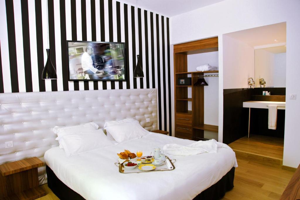 Le Pre Du Moulin - Maison Alonso - Hotel & Restaurant Serignan-du-Comtat ห้อง รูปภาพ