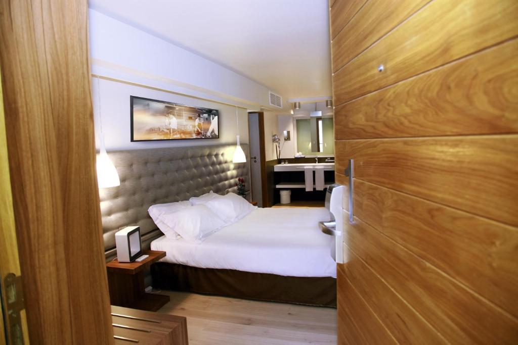 Le Pre Du Moulin - Maison Alonso - Hotel & Restaurant Serignan-du-Comtat ห้อง รูปภาพ