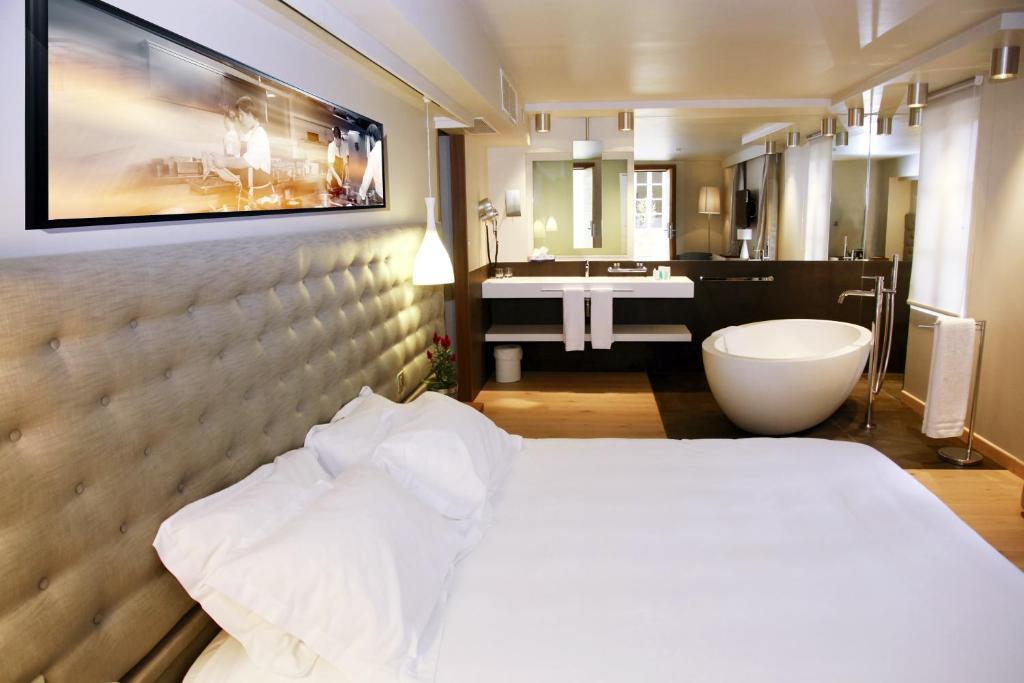 Le Pre Du Moulin - Maison Alonso - Hotel & Restaurant Serignan-du-Comtat ห้อง รูปภาพ