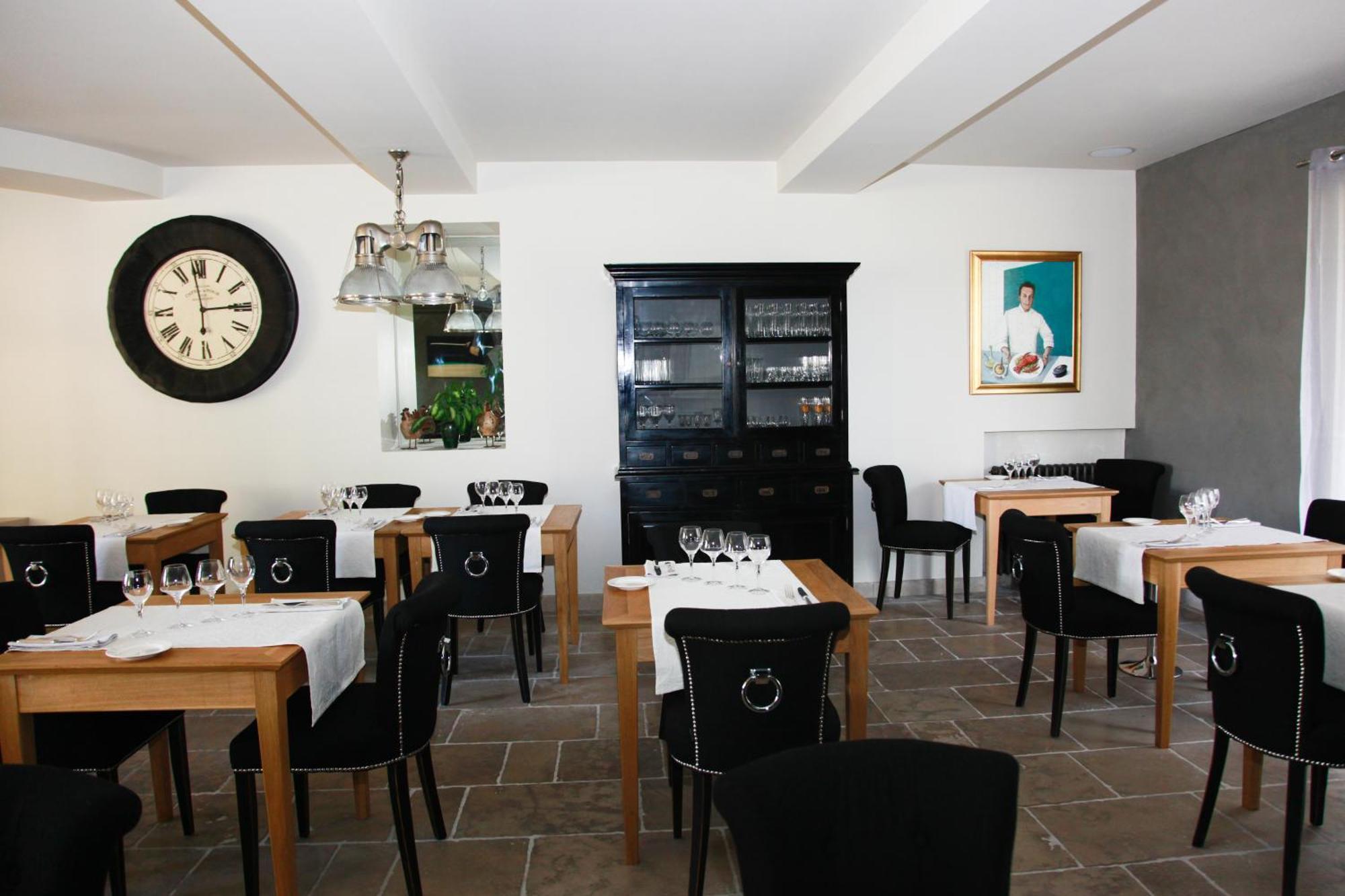 Le Pre Du Moulin - Maison Alonso - Hotel & Restaurant Serignan-du-Comtat ภายนอก รูปภาพ